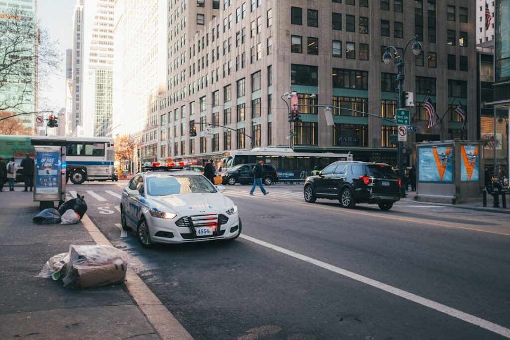 Intersection traffic scene illustrating left-turn fault determination in NJ auto accident cases